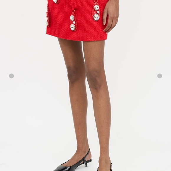 AREA size 2 Wool NWOT Red Embellished Mini Skirt with large crystal hooks - Picture 5 of 15
